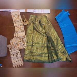 Elegant Green Patterned Skirt